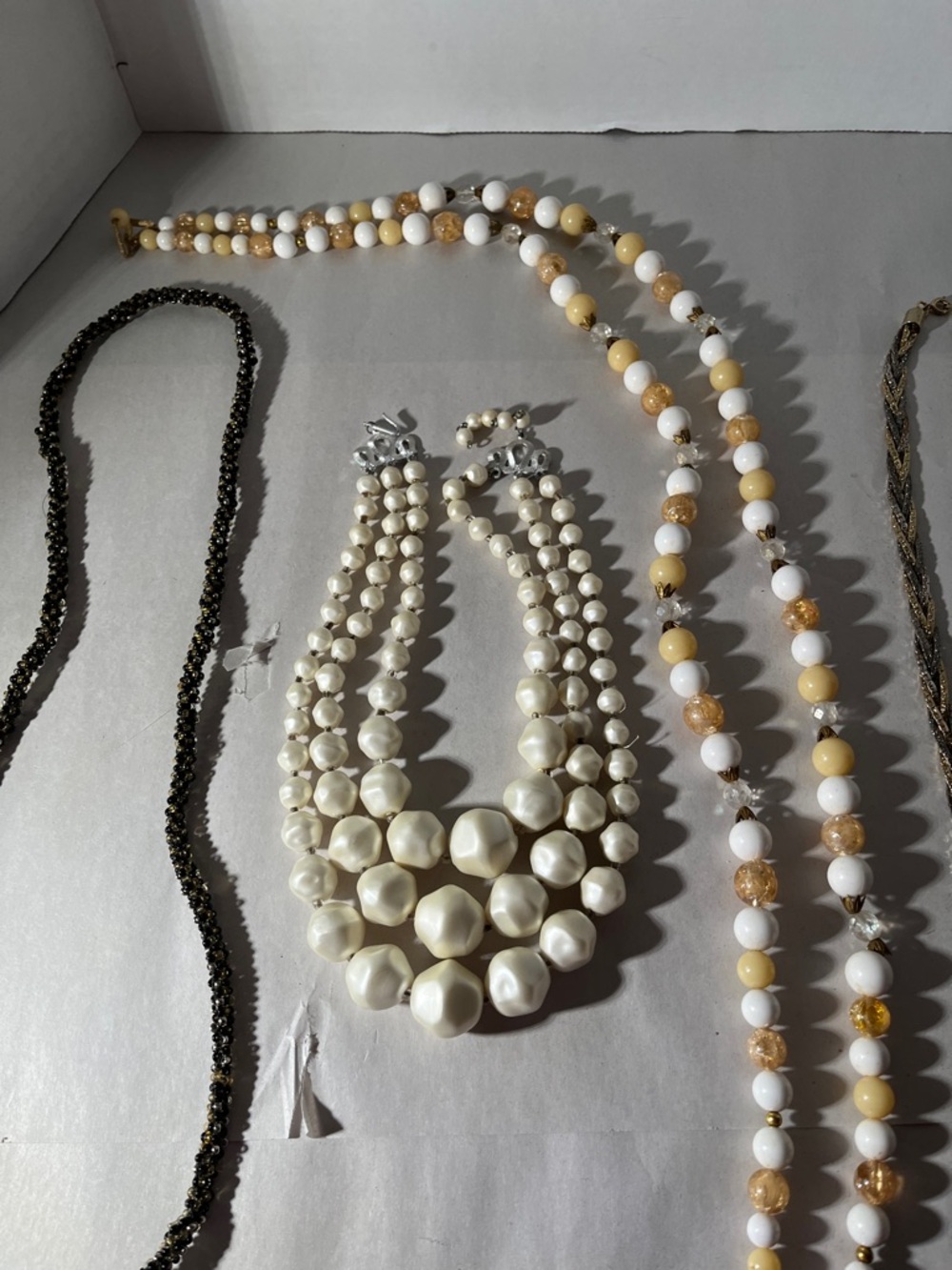 VTG beaded necklaces Bundle white, black, gold tone multi strand statement - Picture 3 of 8